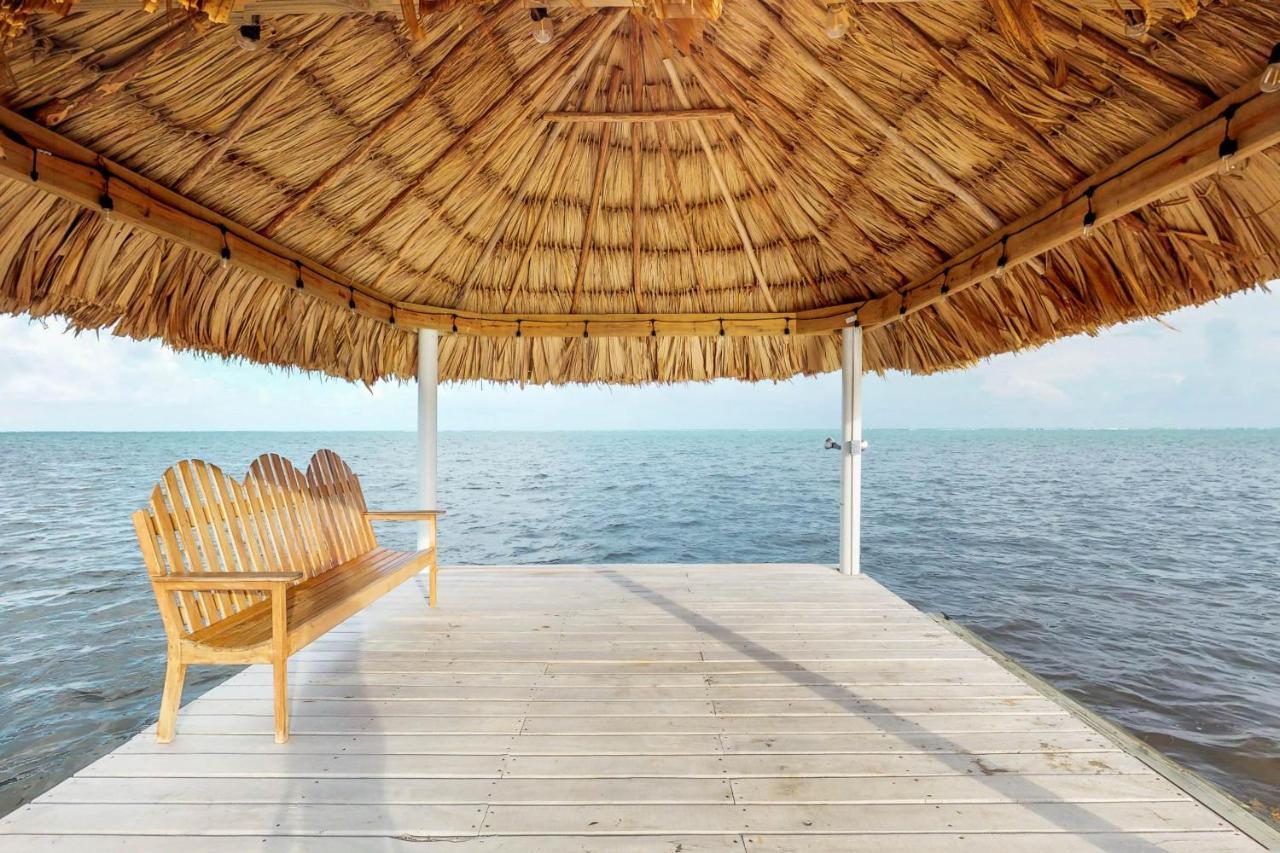 Blue Water Beach Villas ซานเปโดร ภายนอก รูปภาพ